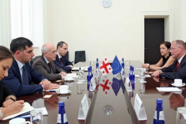 ევროპარლამენტის აბსოლუტური უმრავლესობა მხარს უჭერს საქართველოს ევროპულ არჩევანს
