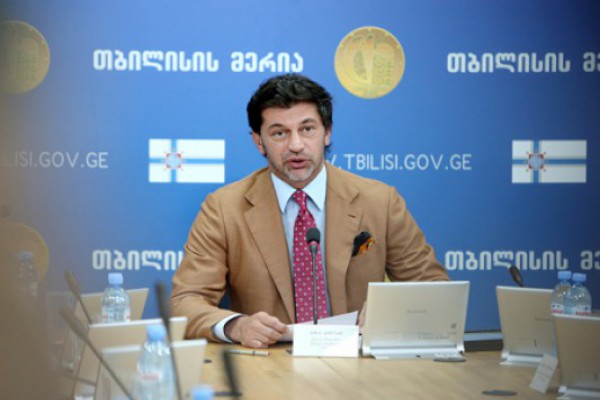 მარშალ გელოვანის გამზირისა და სარაჯიშვილის ქუჩის გადაკვეთაზე ორდონიანი კვანძის მოწყობის სამუშაოები იწყება