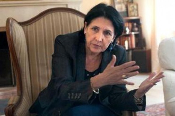 სალომე ზურაბიშვილი „ქართული ოცნებას“ მხარდაჭერას სთხოვს