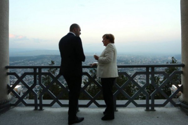 80-იან წლებში ქართველმა პოლიციელმა გამაჩერა, ვუთხარი, რომ საქართველოთი მოხიბლულმა დათქმულ დროში ვერ დავტოვე აქაურობა