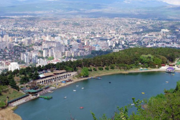 თბილისის მერიის გადაწყვეტილებით, კუს ტბის მიმდებარე ტერიტორიაზე სასტუმრო არ აშენდება