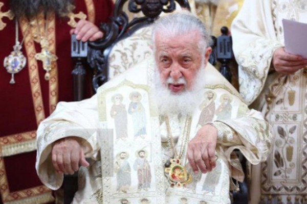 რთული დროა, სირთულეები არამარტო პოლიტიკურია, არამედ ეკლესიურიც, იმედი მაქვს, ღვთისმშობლის ლოცვითა და ვედრებით ღმერთი განკურნავს ამ უძლურებას
