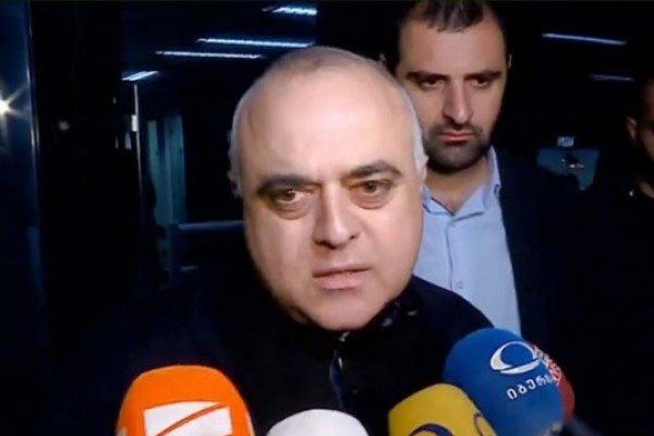 „ჩანაწერების უმრავლესობა არის, ჩემი და ოქუაშვილის მიერ, მისსავე ოფისში ჩაწერილი“