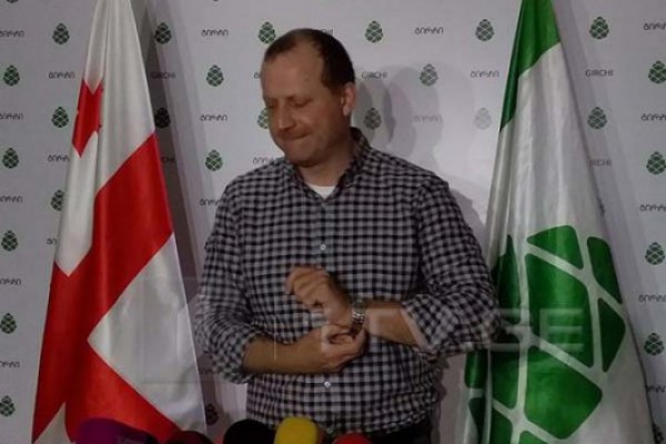 მარიხუანას ფესტივალზე კანონს დავარღვევ მარტო მე - ამ ქვეყნის მოქალაქე პრეზიდენტობის კანდიდატი