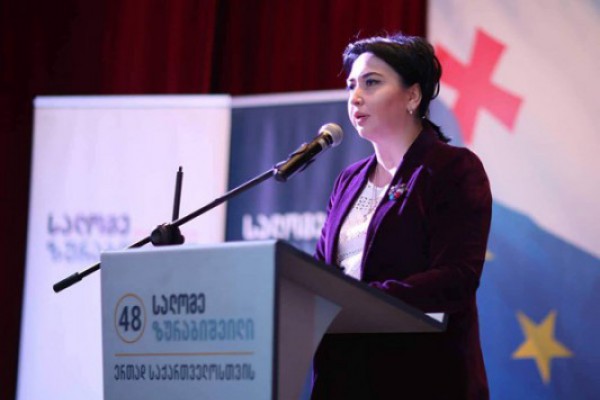 ეკა ბესელია: ჩვენ გვყავს კანდიდატი ქალი, რომელსაც ვუჭერთ მხარს  28 ოქტომბრის არჩევნებზე