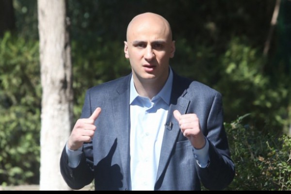 ნიკა მელია: “მოგატყუათ ოცნებამ? მოატყუეთ ოცნება”