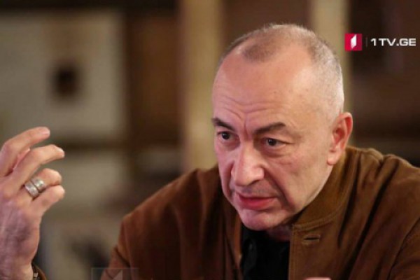 უკულტურობასა და აზრის გამოხატვის თავისუფლებას შორის, სამწუხაროდ, სადემარკაციო ხაზი აღარ გადის, ძალიან გაფერმკრთალდა