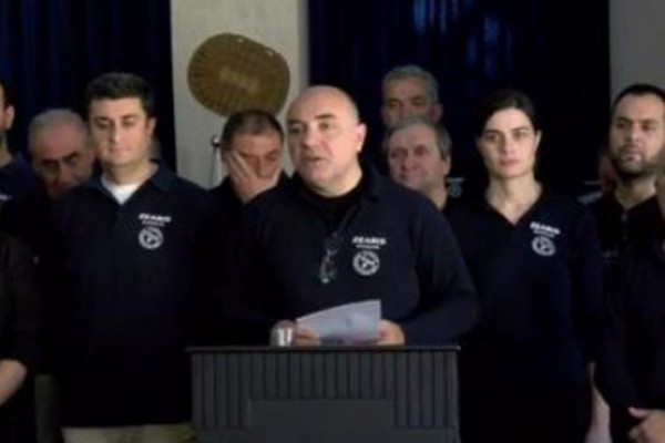 ალკოჰოლური სასმელების კომპანია მუშაობას წყვეტს და ნაცმოძრაობის წინააღმდეგ ბრძოლაში ერთვება