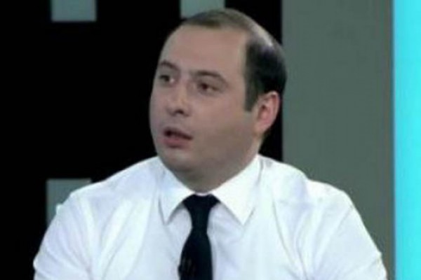 მიხეილ დუნდუას 3-4 თვეში ერთხელ აწინაურებენ