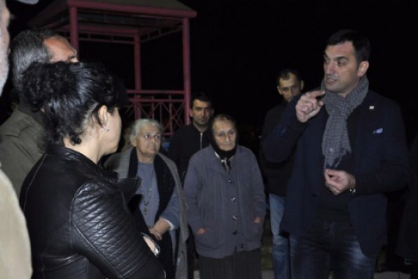 გიორგი ბეგაძე რუსთავის მოსახლეობას ხვდება