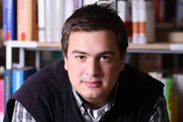 „პუბლიცისტი არ არის ქმრის ფულით, მამის მიერ დაფუძნებულ ჟურნალში სამი სტატიის გამოქვეყნება“