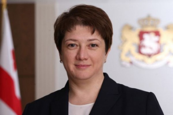 არაერთი მაგალითი გვაქვს, როგორ ცდილობს „ნაციონალური მოძრაობა