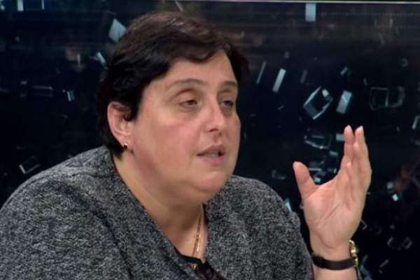 დაზარალებული მეანაბრეები გაზეთ „ქრონიკა+