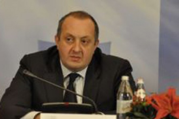არჩევნების მეორე ტურის ოფიციალურ გამოცხადებამდე, პოლიტიკური რეკლამის განთავსება აკრძალულია