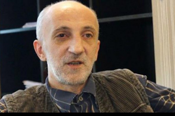 „ამით მხოლოდ სისუსტის დემონსტრირებას ახდენს“ - გია ხუხაშვილი