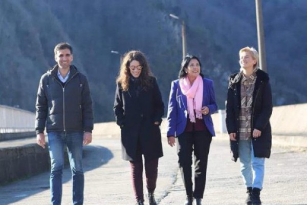 მომღერალმა ნათია თოდუამ სალომე ზურაბიშვილს მხარდაჭერა გამოუცხადა და მასთან ერთად ენგურზე მივიდა