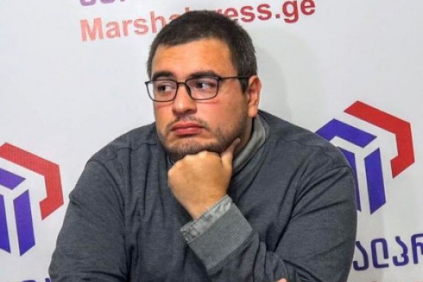 რანაირად გამოდის თან კომუნისტობა, თან შევარდნაძისტობა, თან მიშისტობა და თან ზვიადისტობა, ეგ ვერ გავიგე ვერაფრით!