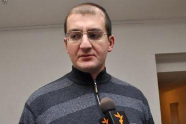 თქვე ძაღლიშვილებო, მამა მომიკლეს, რომელმაც ეს ქვეყანა შექმნა, სახლ-კარი გამიძარცვეს და გადამიწვეს ... და რურუამ რა დააშავა, არავის გაუსამართლებიაო!
