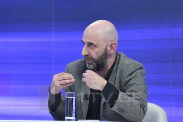 ნურავინ ჩათვლის, რომ ეს ინაუგურაციიდან გაქცევაა, რადგან ძალიან კარგად მახსოვს, 2004 წლის ინაუგურაცია ქუთაისში ჩატარდა