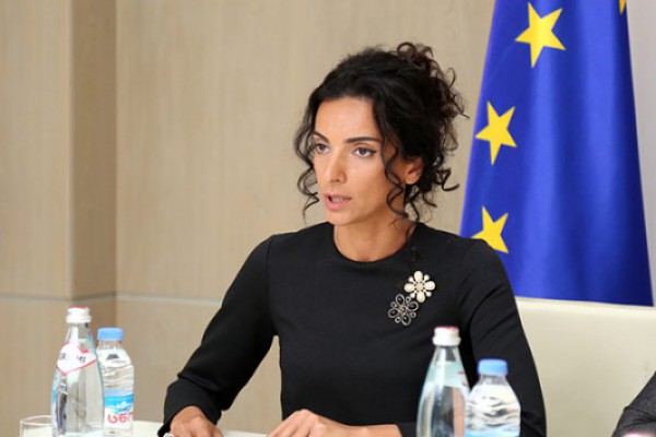 მსგავსი ხასიათის განცხადებების გამეორება დამაზიანებელია