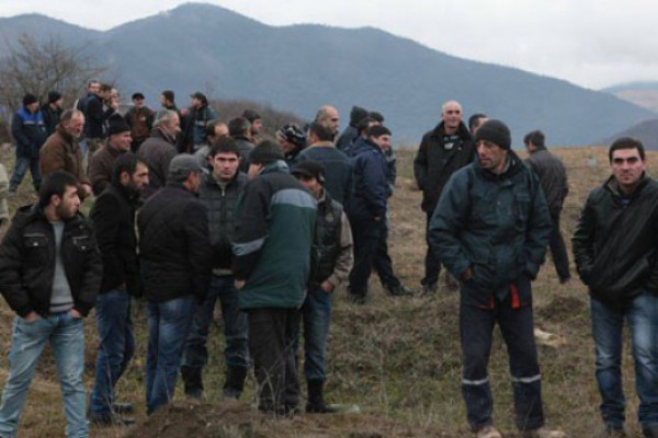 სამუშაოების გაგრძელების მოთხოვნით საყდრისი-ყაჩაღიანის ტერიტორიაზე აქცია იმართება