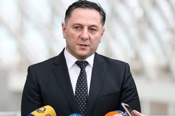 ხშირად აბრალებენ სუს-ს თვალთვალს, მაგრამ ამის არც ერთი დამადასტურებელი ფაქტი არ დაუდიათ