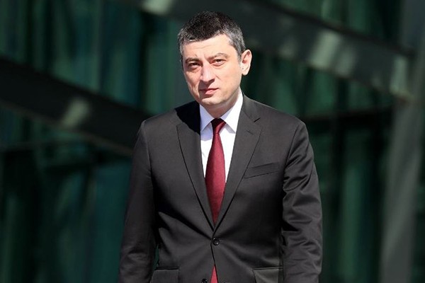 გიორგი გახარიას დღეს პარლამენტში მოუსმენენ