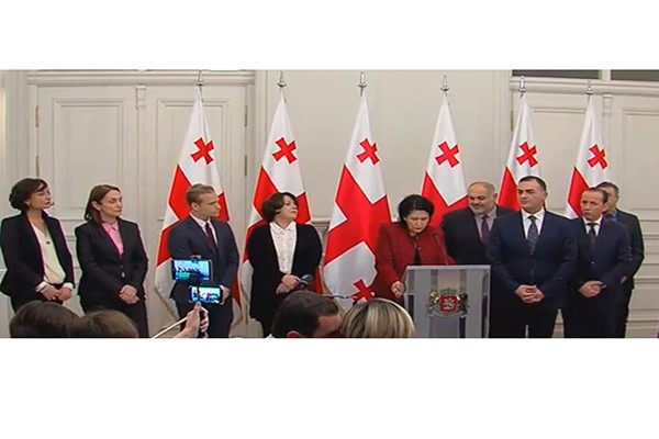 სალომე ზურაბიშვილმა მრჩეველთა გუნდი წარადგინა