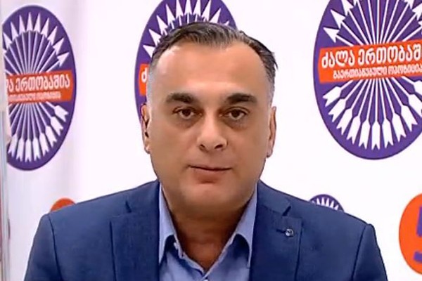 მე ვიძახი, რომ ნაც.მოძრაობა, როგორც პარტია წილში არავის ჩაჯდომია, თორემ…