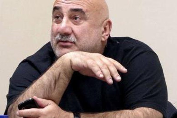„თქვენი განცხადება ზურგში დანის ჩარტყმაა, ამას არც ღმერთი და არც ხალხი არ გაპატიებთ“