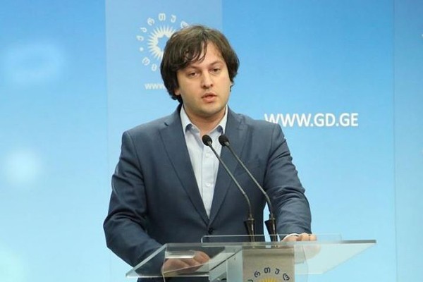 მე არ ვარ უგულავასნაირი, ან მელიასნაირი უცოდველი, რომ ქვა ვესროლო მურუსიძეს, ან ვინმე სხვას