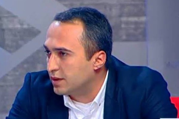 რთულად გვაქვს საქმე, ტვინში