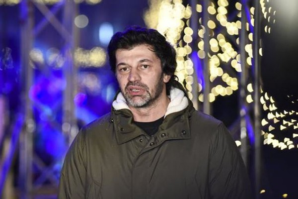 ვისურვებდი, რომ ვიდრე გარეთ გამოვიდოდა კონკრეტული საკითხები, გუნდში მომხდარიყო მსჯელობა