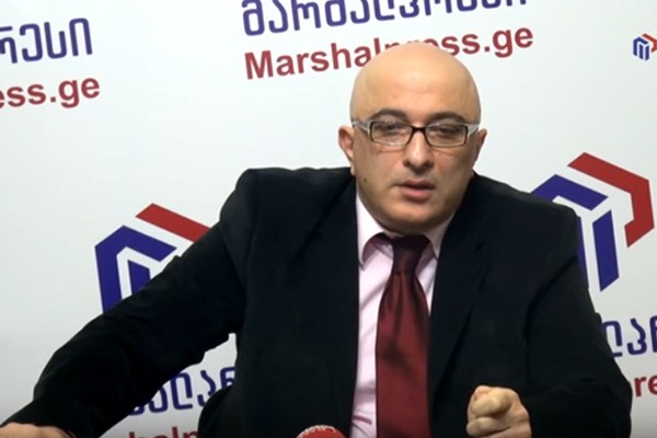 “იცით ვინ შეიძლება დაფრთხეს?!.”
