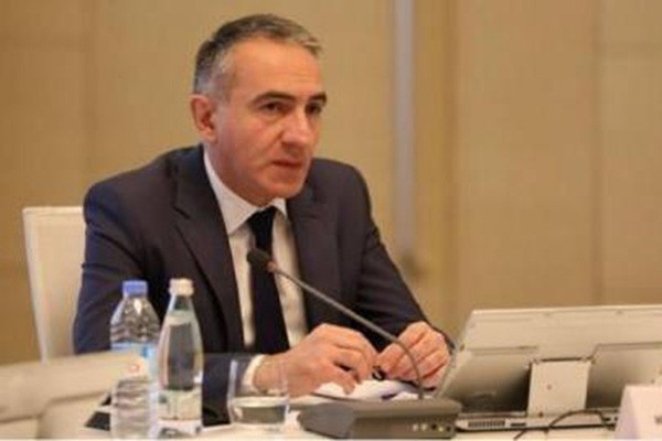 გამოსაშვები გამოცდები არ გაუქმებულა, გადაწყვეტილება ჯერ არ არის მიღებული