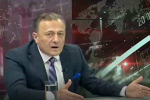 “თქვე კაი ხალხო, რუსული თაფლი კი არა რუსეთის უშიშროების წარმომადგენელი გყავთ შს მინისტრად აბა სადაურ თაფლს მოგიტანდათ”