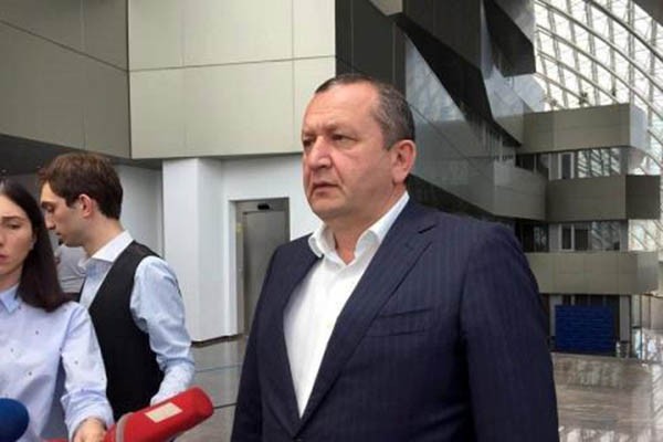 პარლამენტის იურიდიული კომიტეტის თავმჯდომარეობისათვის „ოცნებაში“ ახალი ბრძოლა დაიწყო