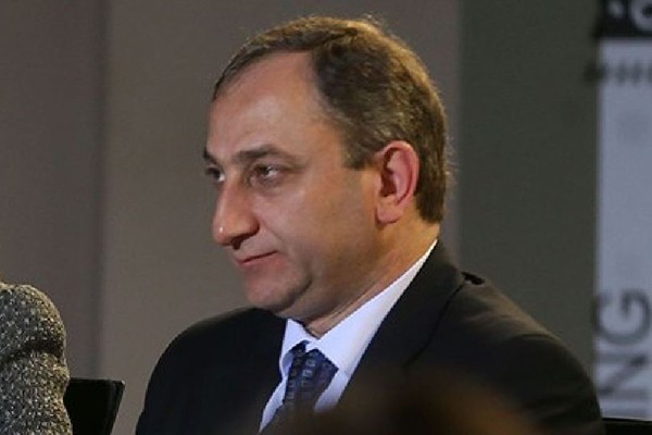 ნაცებს უკვირთ 21 საუკუნეში ადამიანი გაზით როგორ უნდა კვდებოდესო, მეც მაგას ვამბობ, 2005 წელს როგორ უნდა გაგუდულიყო?