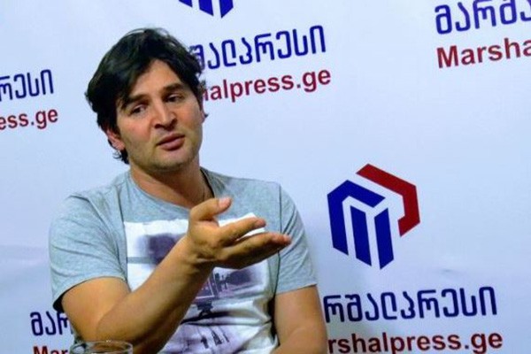 “მანიაკი უნდა იყო, ასეთი კადრებით ტკბებოდე, ღლიცინებდე…”
