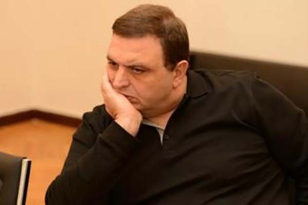 “გპირდებით - დაგამხობთ რევოლუციით, ოპოზიციას თავი ექნება მოყრილი და ამოგადგებით