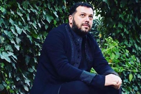 „მართალია გულზე ოქროს ჯვარი უბრწყინავთ, გული კი გაშავებული აქვთ“