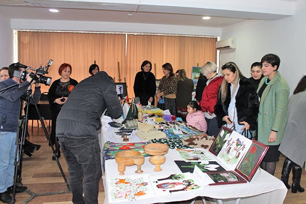 ხელვაჩაურის კულტურის ცენტრში გაიმართა შეხვედრა მუნიციპალიტეტში მცხოვრებ რეწვის ოსტატებთან