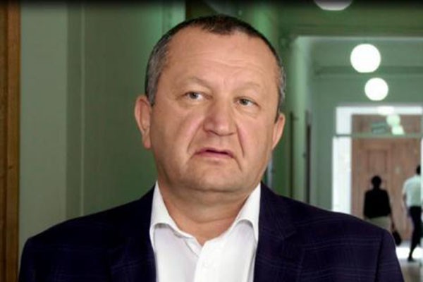 მას ივანიშვილთან ტყუილი ამბები მიაქვს... ეს შეხვედრებზე ივანიშვილსაც წამოსცდენია