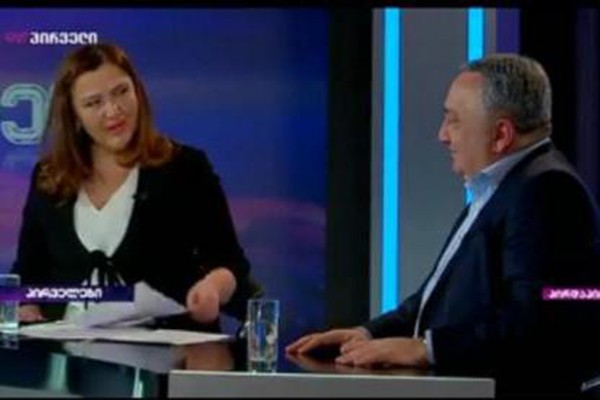 „ბატონო ზვიად, მართლაც რა ლაღად და მჩატედ გამოყურებოდით ,,ოცნებისგან