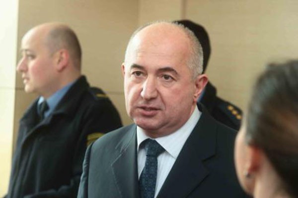 „ეს იმას ნიშნავს, რომ „ოცნებიდან“ პატარა ბიჭები მიდიან“.