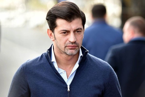 არავინ ავალდებულებს ტაქსის მძღოლებს, აუცილებლად გადაღებონ ავტომობილები