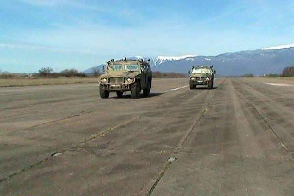 რუსეთმა ოკუპირებულ აფხაზეთში სამხედრო მანქანები ჩაიტანა