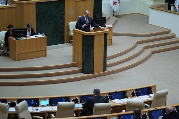 “ყველა ციხეში“ – ზოგიერთმა თქვენგანმა ოვაცია გამოხატა ამ სიტყვების მიმართ“
