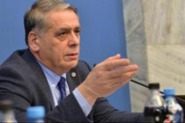 „ყველა კომენტარზე აუცილებელი კომენტარით ვუპასუხო, არ მგონია ჩემი ვალდებულება იყოს“