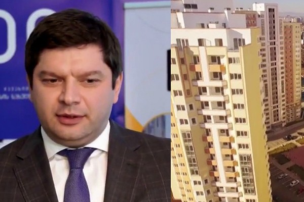 შეჭრილი დევნილები ბინების შიდა ხის კარებს ამტვრევენ და წვავენ